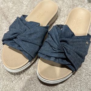 Navy sandals